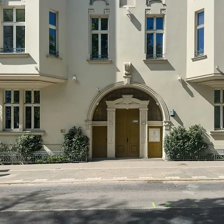 Stylish Near The Park Centre Of By Renters Appartamento Poznań